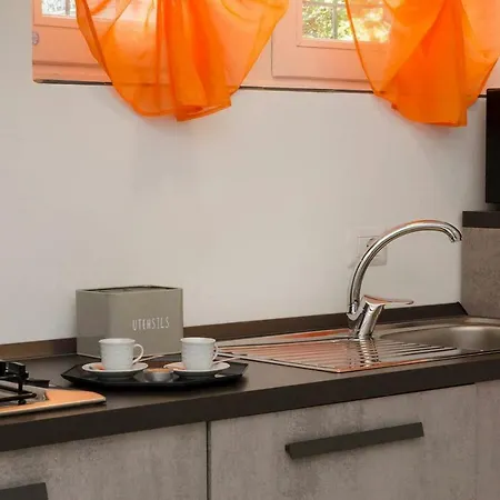 Altido Cosy Flat For 4 With Parking, Nearby Olmo * Lake Como