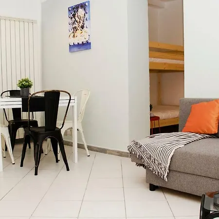 Altido Cosy Flat For 4 With Parking, Nearby Olmo Lake Como